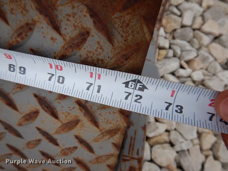 image for item KA9477 Bluff 20EP72  mechanical edge of dock leveler