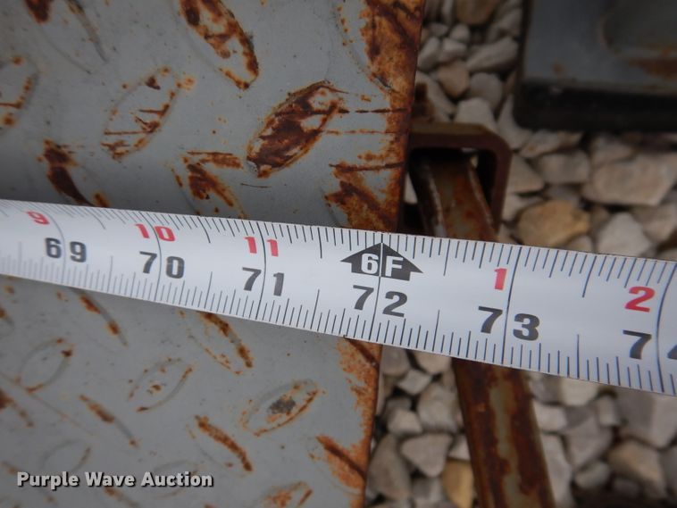 image for item KA9478 Bluff 20EP72  mechanical edge of dock leveler