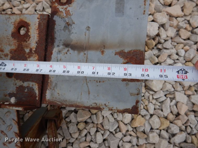 image for item KA9478 Bluff 20EP72  mechanical edge of dock leveler