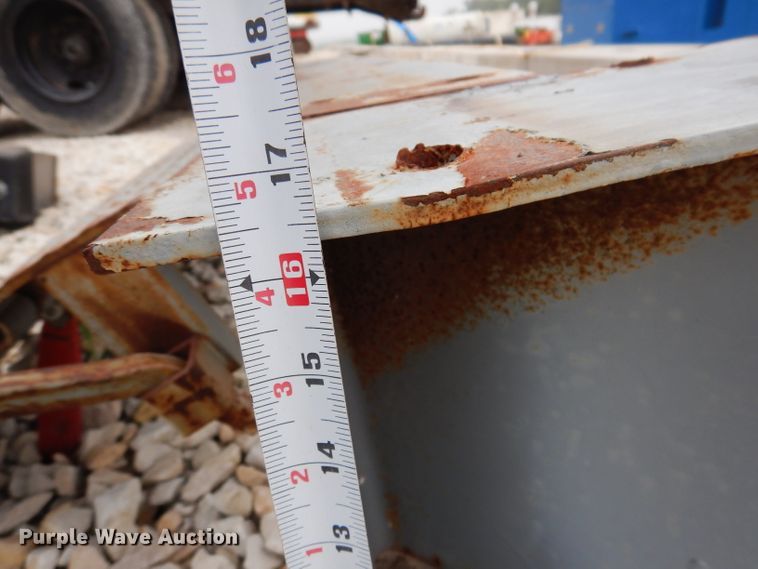 image for item KA9478 Bluff 20EP72  mechanical edge of dock leveler