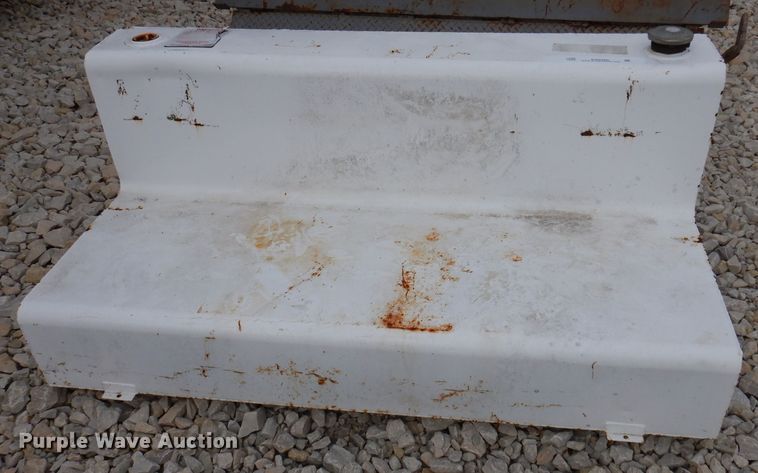 image for item KA9480 L-shaped fuel tank