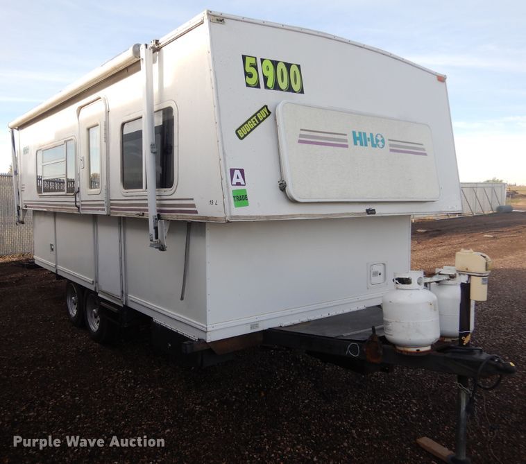 image for item KO9196 2002 Hi-Lo  camper