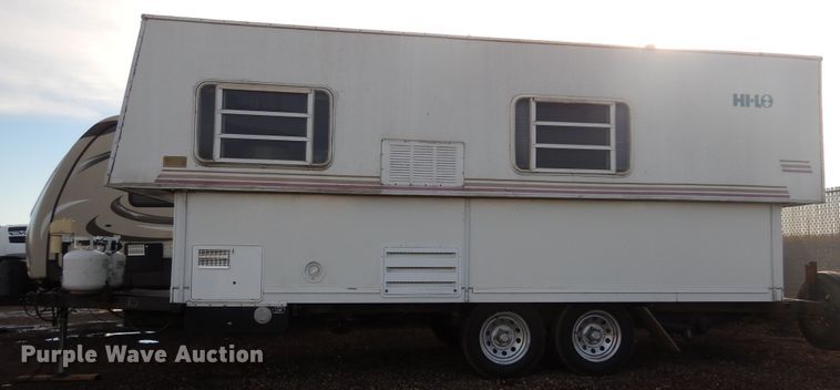 image for item KO9196 2002 Hi-Lo  camper