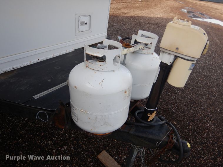 image for item KO9196 2002 Hi-Lo  camper