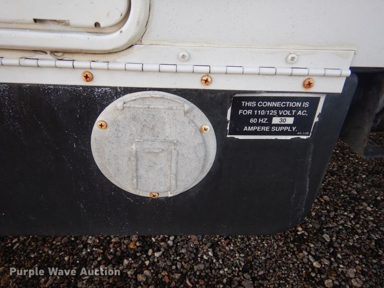 image for item KO9196 2002 Hi-Lo  camper