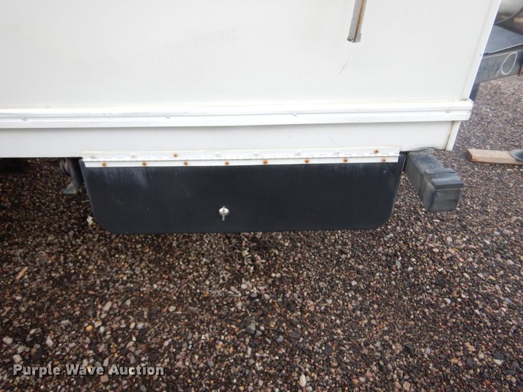 image for item KO9196 2002 Hi-Lo  camper