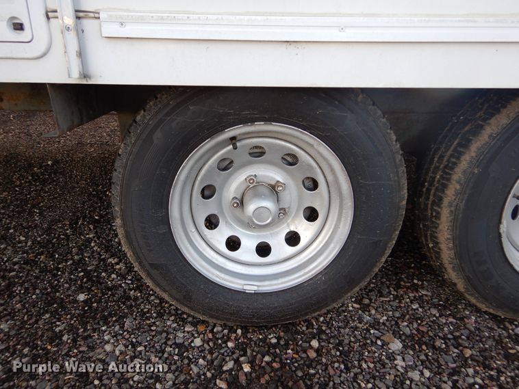 image for item KO9196 2002 Hi-Lo  camper