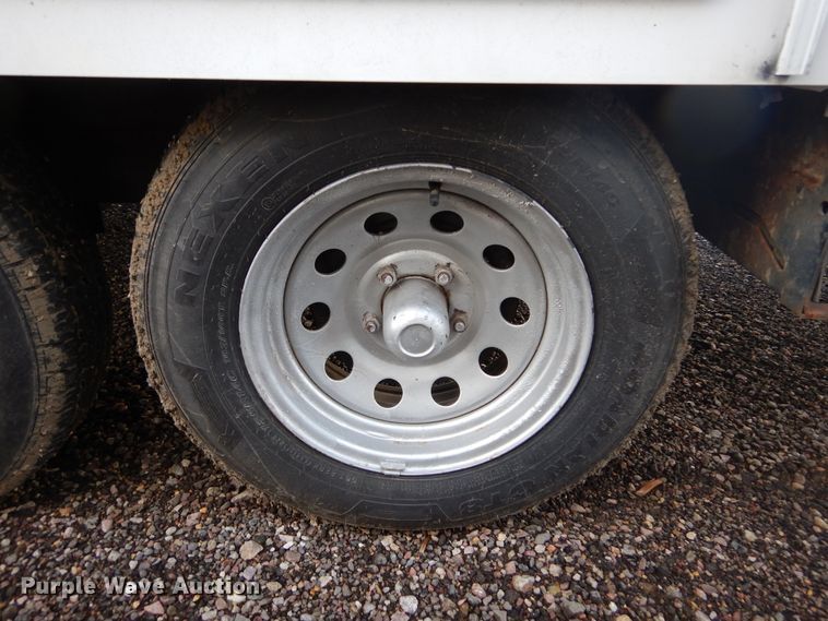 image for item KO9196 2002 Hi-Lo  camper