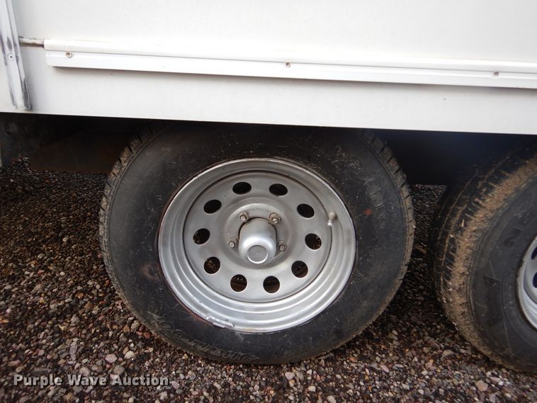 image for item KO9196 2002 Hi-Lo  camper