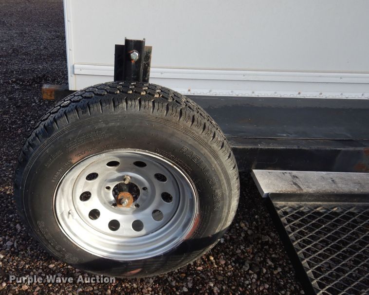 image for item KO9196 2002 Hi-Lo  camper