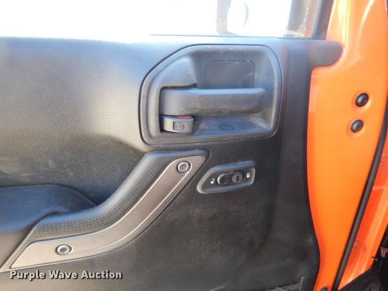image for item KO9235 2013 Jeep Wrangler  SUV