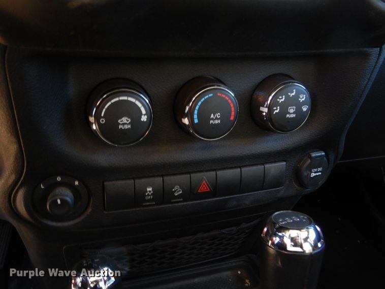 image for item KO9235 2013 Jeep Wrangler  SUV