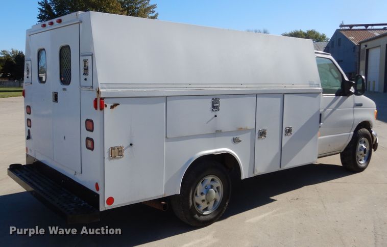 image for item KO9236 2006 Ford E350  utility van