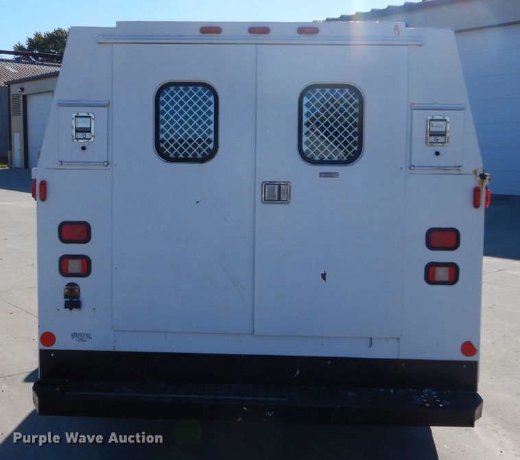 image for item KO9236 2006 Ford E350  utility van