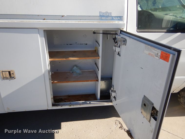 image for item KO9236 2006 Ford E350  utility van