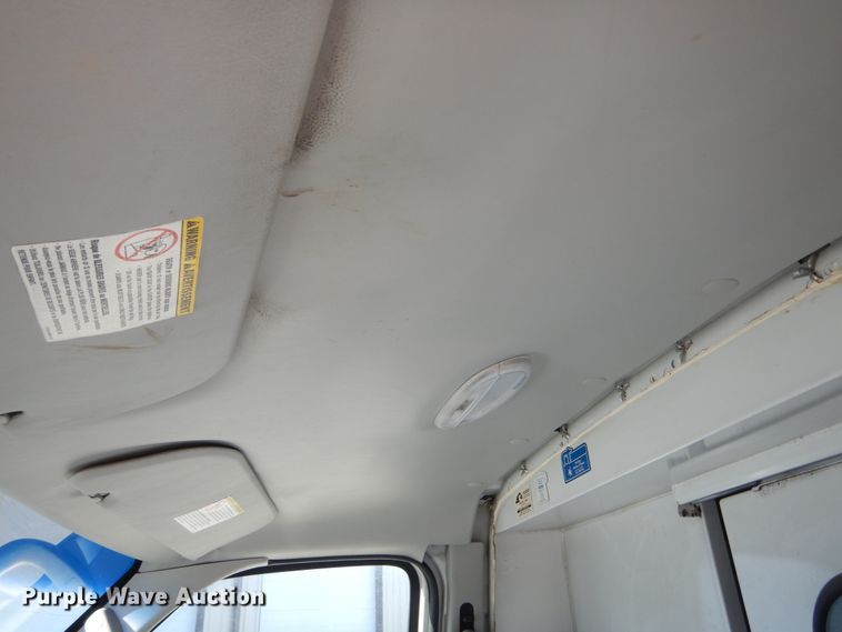 image for item KO9236 2006 Ford E350  utility van