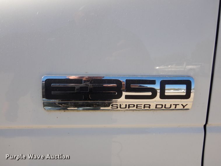 image for item KO9236 2006 Ford E350  utility van