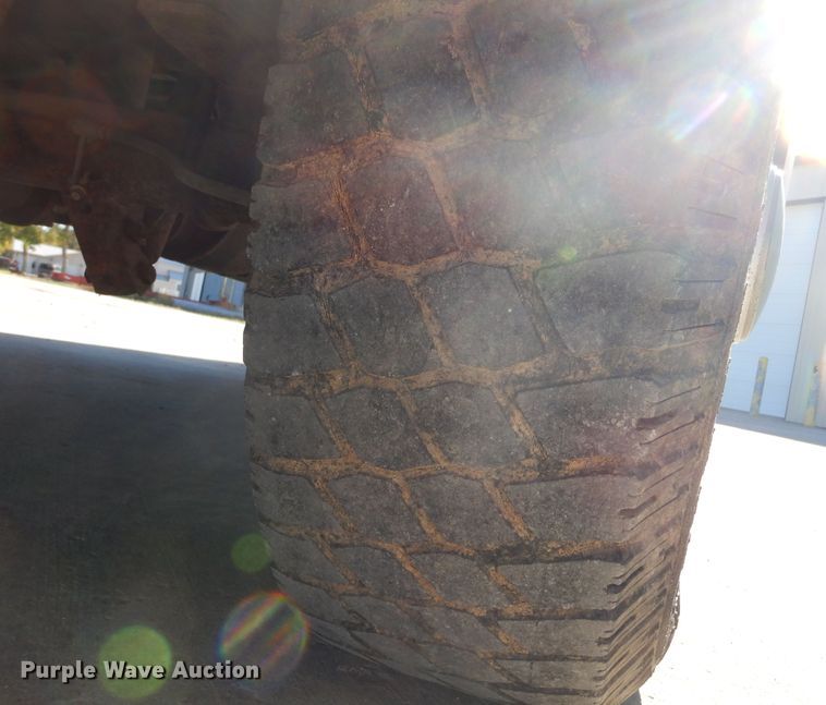 image for item KO9236 2006 Ford E350  utility van