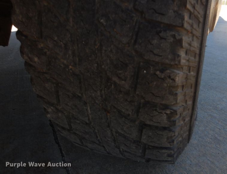 image for item KO9236 2006 Ford E350  utility van