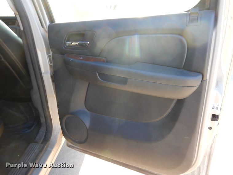 image for item KO9240 2013 GMC Yukon XL  SUV