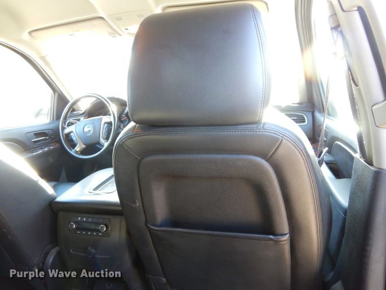 image for item KO9240 2013 GMC Yukon XL  SUV