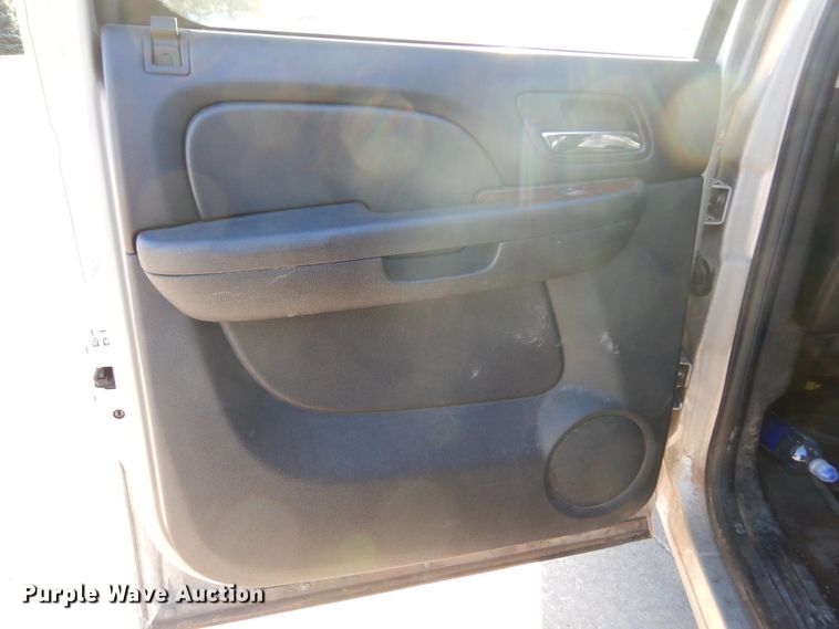 image for item KO9240 2013 GMC Yukon XL  SUV