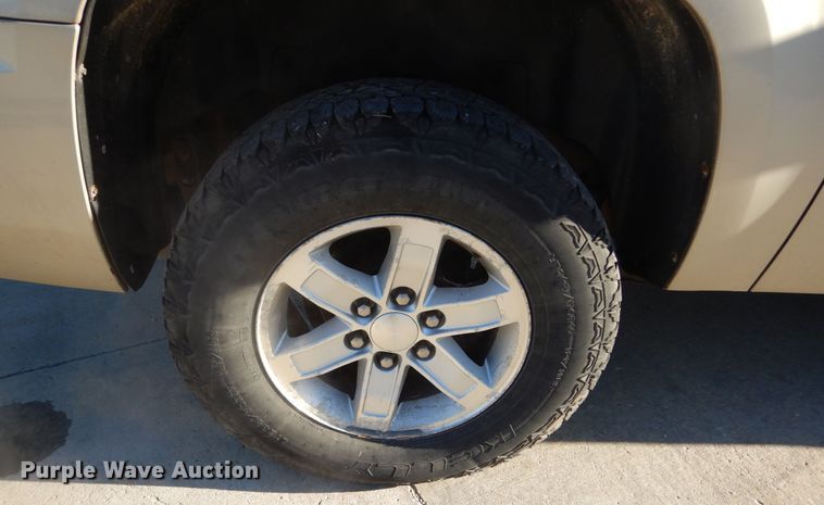 image for item KO9240 2013 GMC Yukon XL  SUV