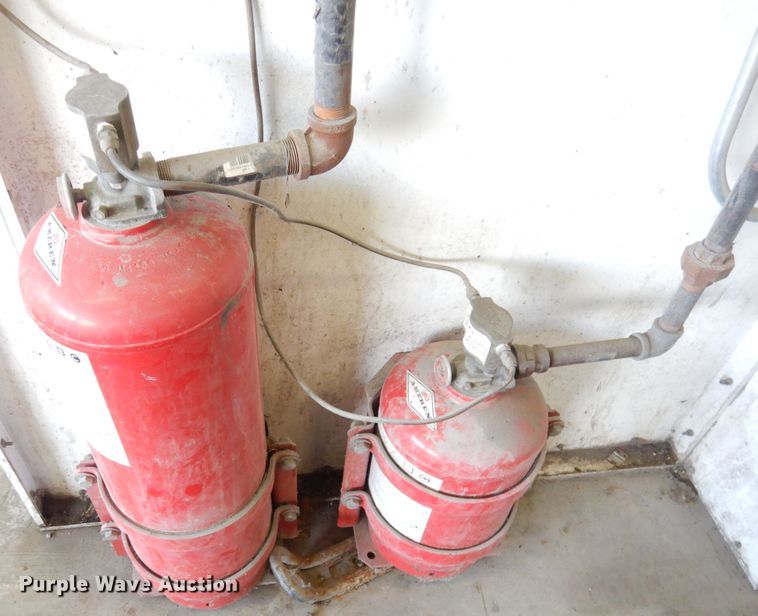 image for item KP9799 2006 Spray Tech  paint booth