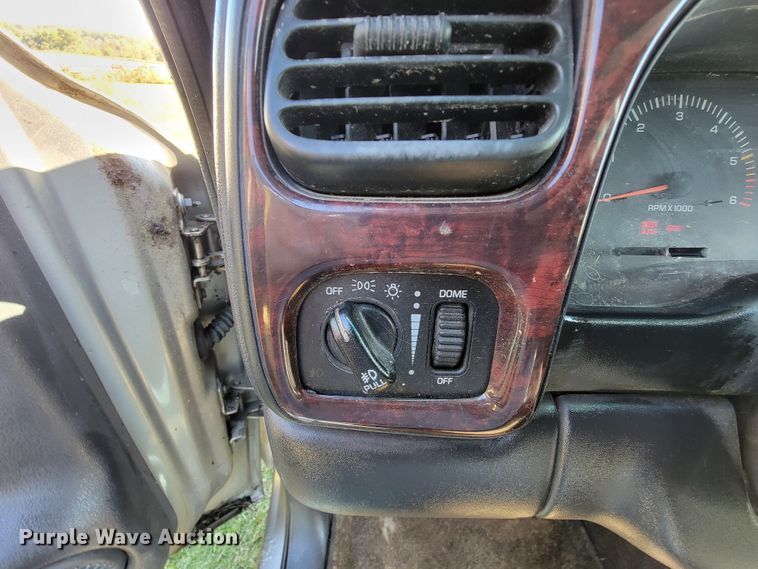 image for item KQ9128 2000 Dodge Durango  SUV