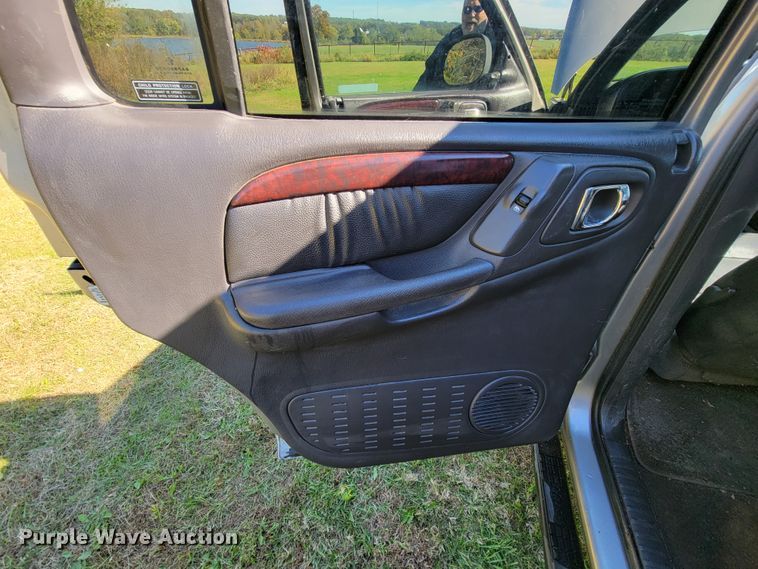 image for item KQ9128 2000 Dodge Durango  SUV