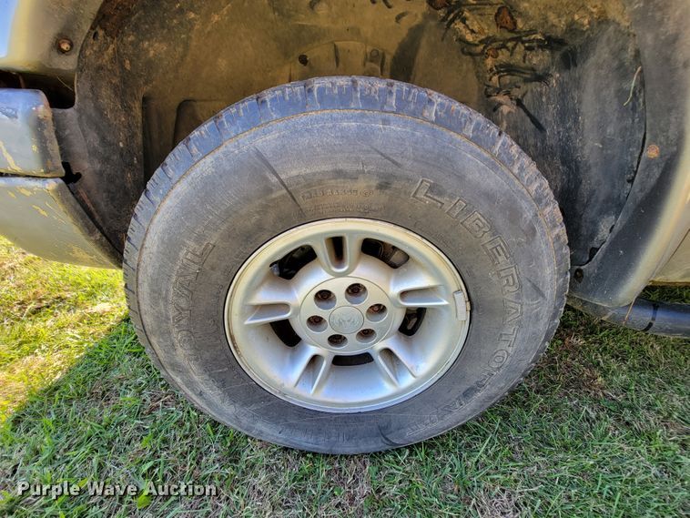 image for item KQ9128 2000 Dodge Durango  SUV