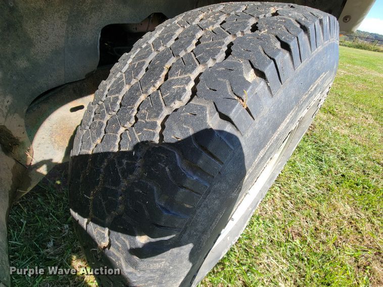 image for item KQ9128 2000 Dodge Durango  SUV