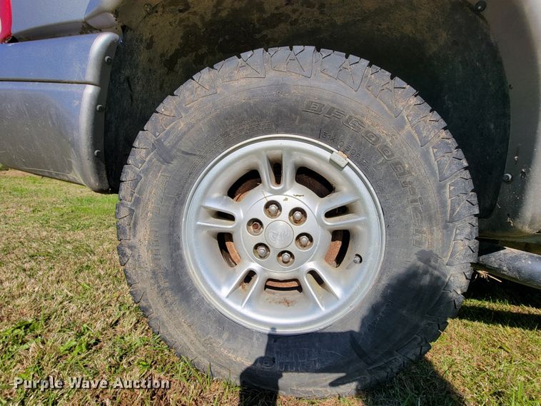 image for item KQ9128 2000 Dodge Durango  SUV