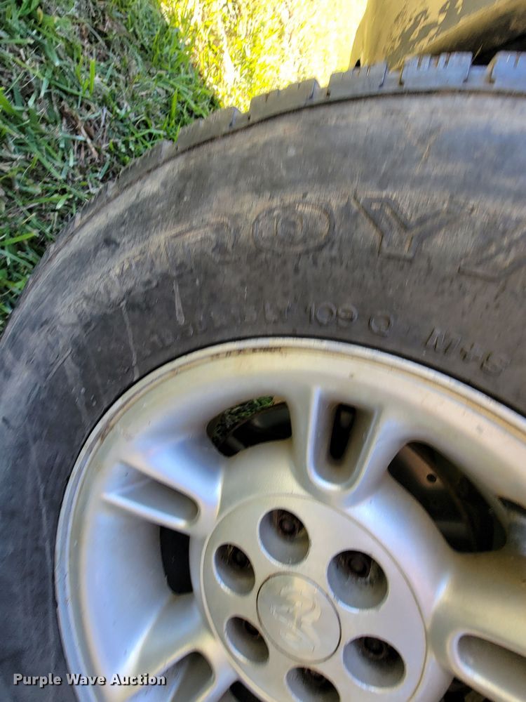 image for item KQ9128 2000 Dodge Durango  SUV