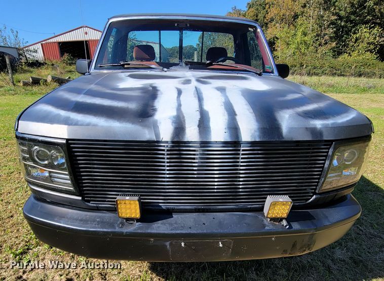image for item KQ9131 1992 Ford F150  pickup truck