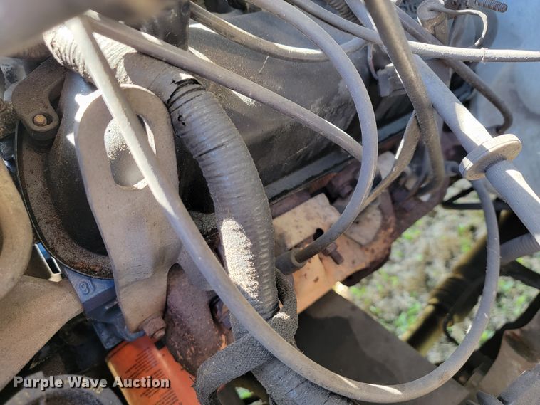 image for item KQ9131 1992 Ford F150  pickup truck