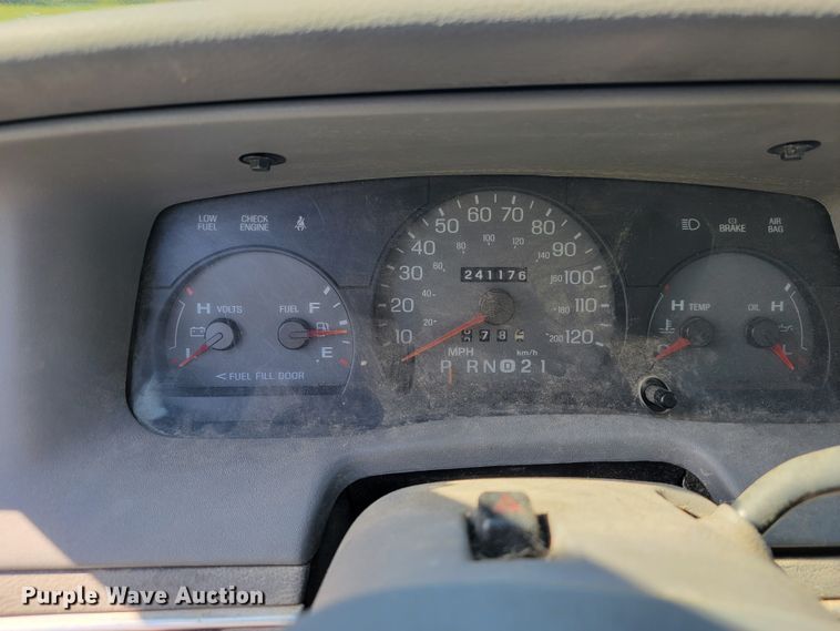 image for item KQ9132 2000 Mercury Grand Marquis