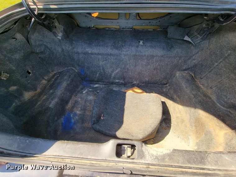 image for item KQ9132 2000 Mercury Grand Marquis