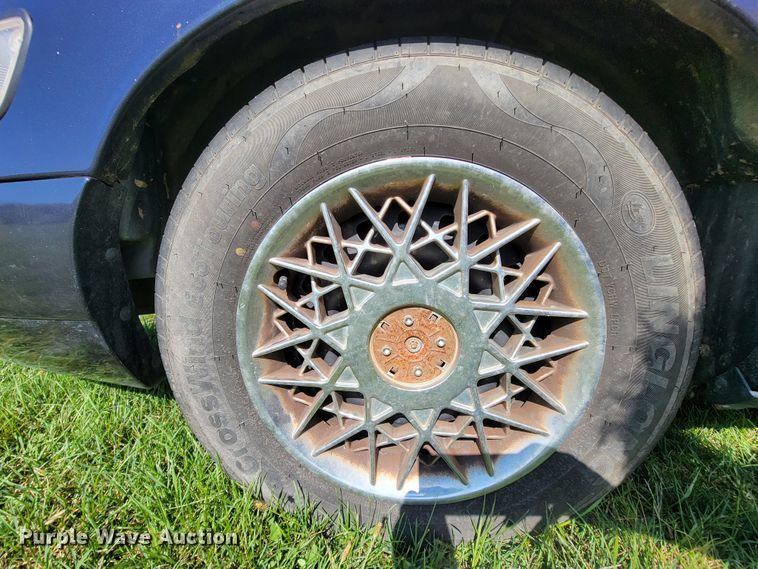 image for item KQ9132 2000 Mercury Grand Marquis