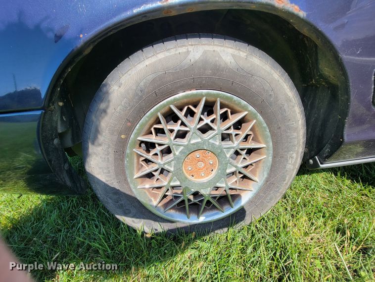 image for item KQ9132 2000 Mercury Grand Marquis