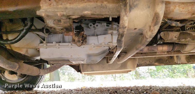 image for item KQ9162 1994 Ford E350  school bus