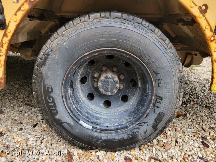 image for item KQ9162 1994 Ford E350  school bus