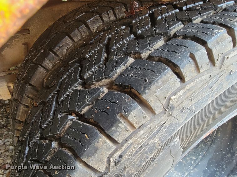 image for item KQ9162 1994 Ford E350  school bus