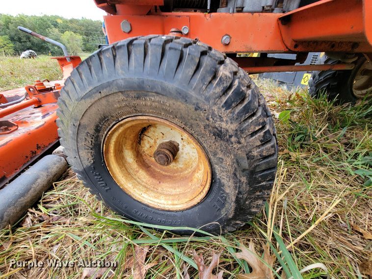 image for item KQ9177 Allis Chalmers 811 GT  lawn mower