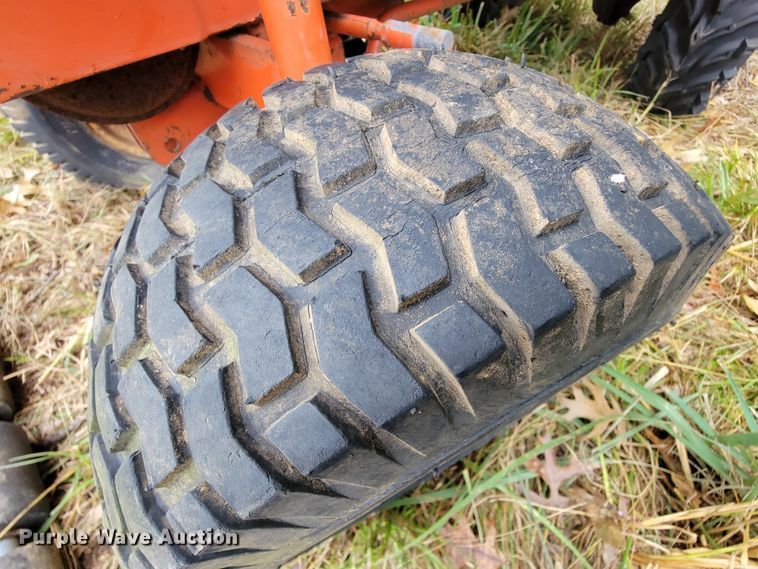 image for item KQ9177 Allis Chalmers 811 GT  lawn mower