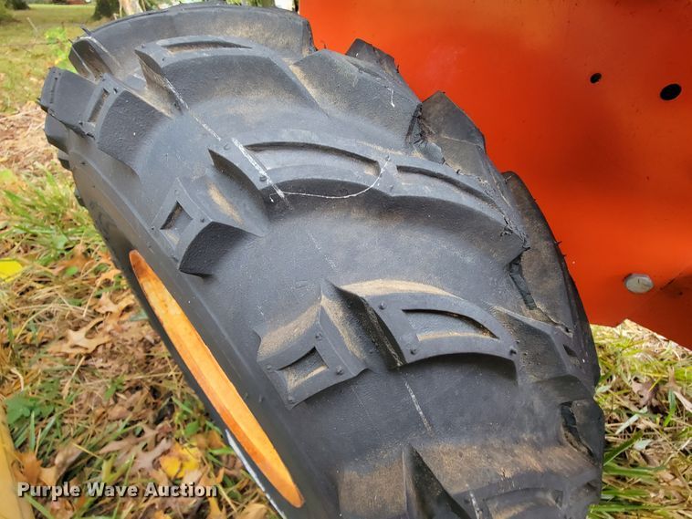 image for item KQ9177 Allis Chalmers 811 GT  lawn mower