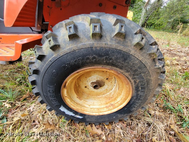 image for item KQ9177 Allis Chalmers 811 GT  lawn mower