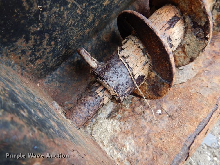 image for item KY9687 Spreader  75" W tailgate spreader