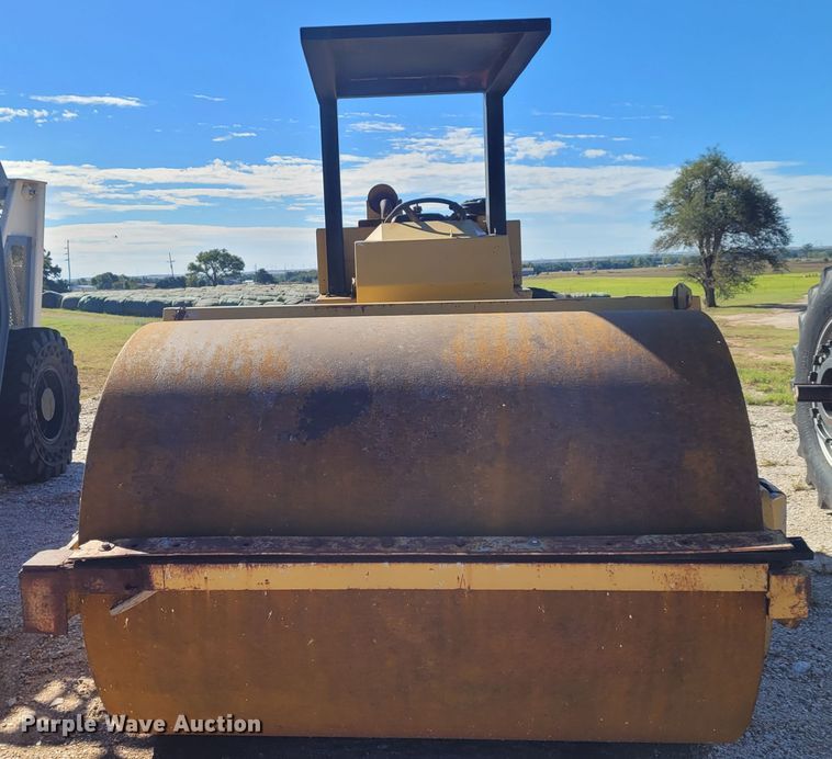 image for item BY9461 Ray Go Rascal 400  single drum vibratory roller