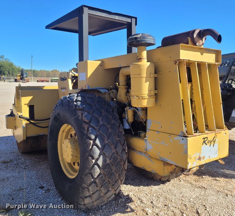 image for item BY9461 Ray Go Rascal 400  single drum vibratory roller